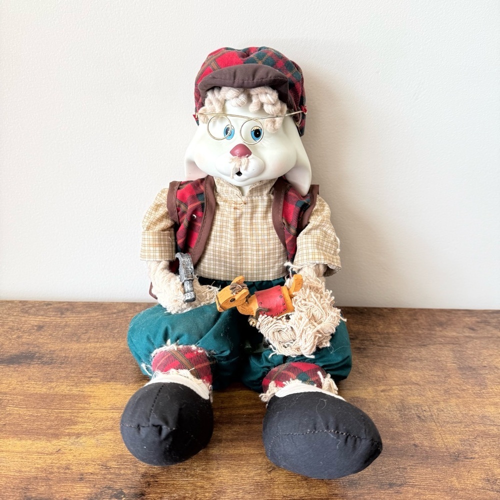 House of Lloyd Grandpa Lloyd Rabbit Christmas Around the World Bunny Vintage